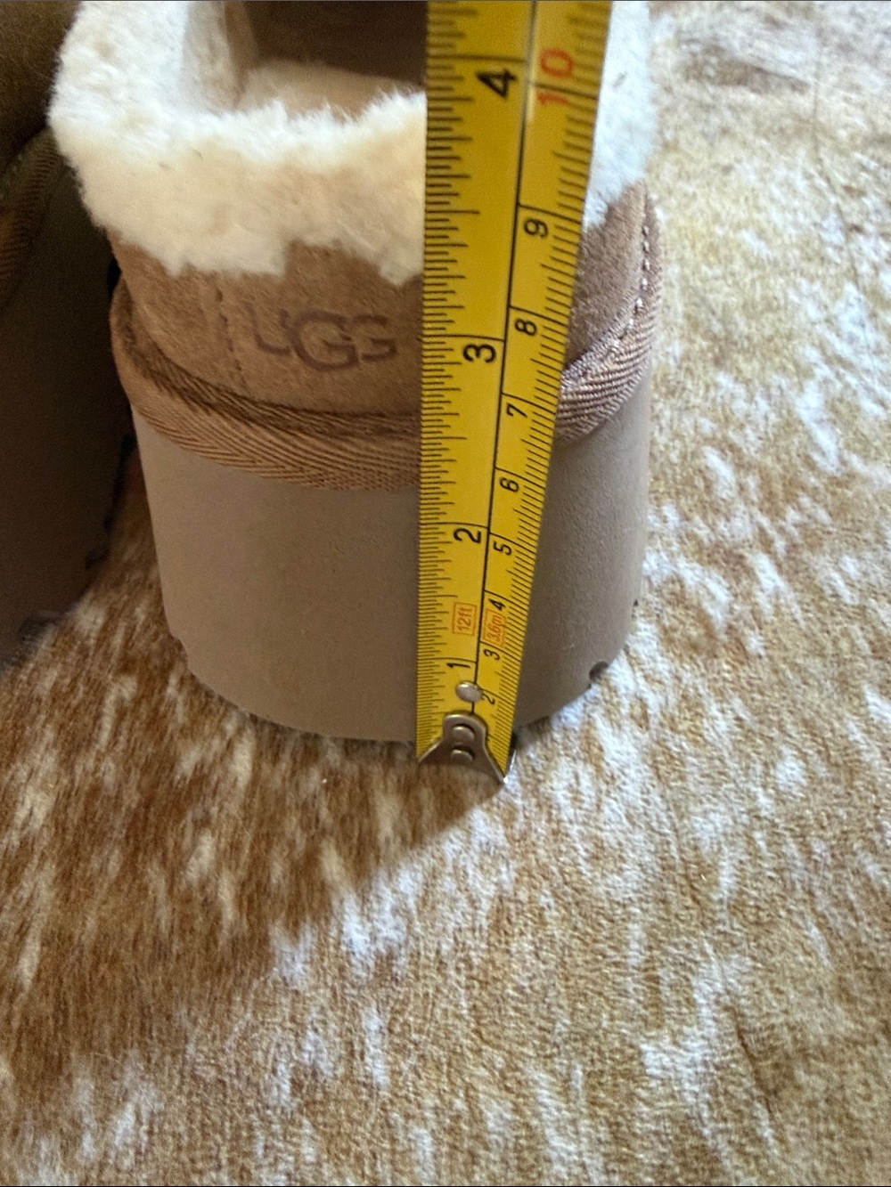 UGG Women's Tan Suede Shearling Clog Mules - Picture 4 of 7
